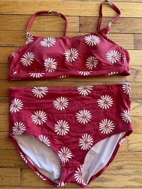 Red Daisy Print Two-Piece Bikini Set